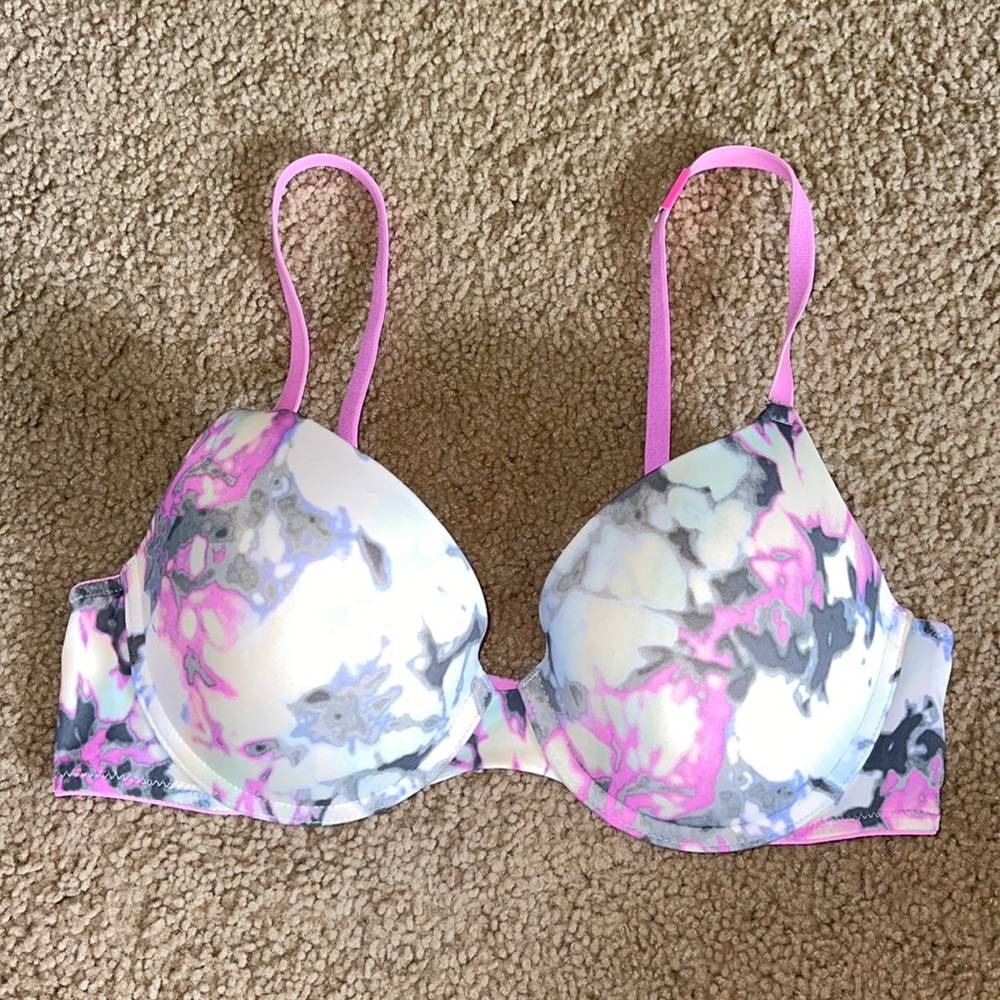 Victoria’s Secret wear everywhere push up